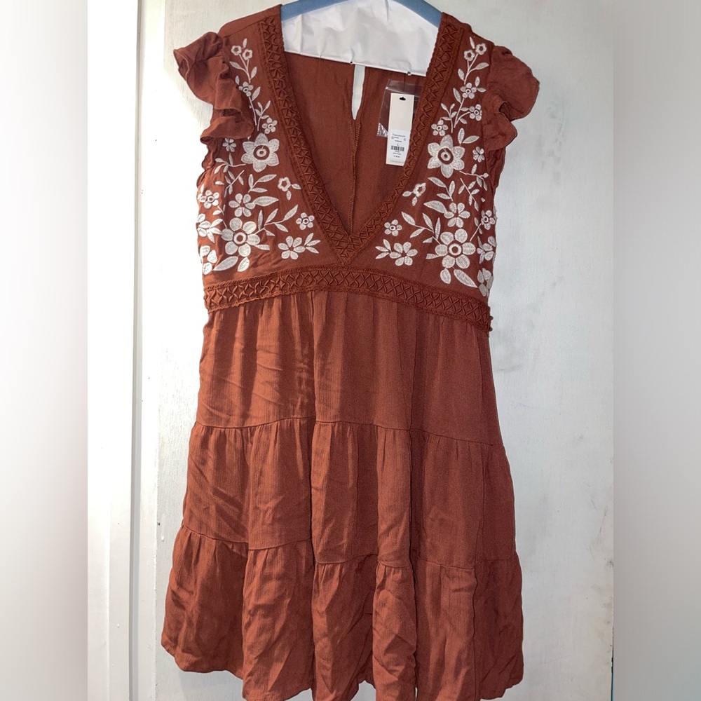Short flowy dress